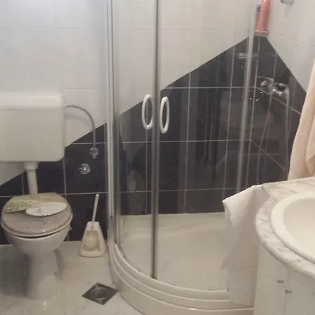 Apartament Gevera
